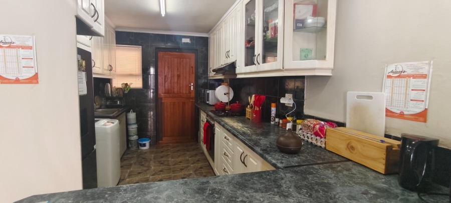 4 Bedroom Property for Sale in Strandfontein Village Western Cape